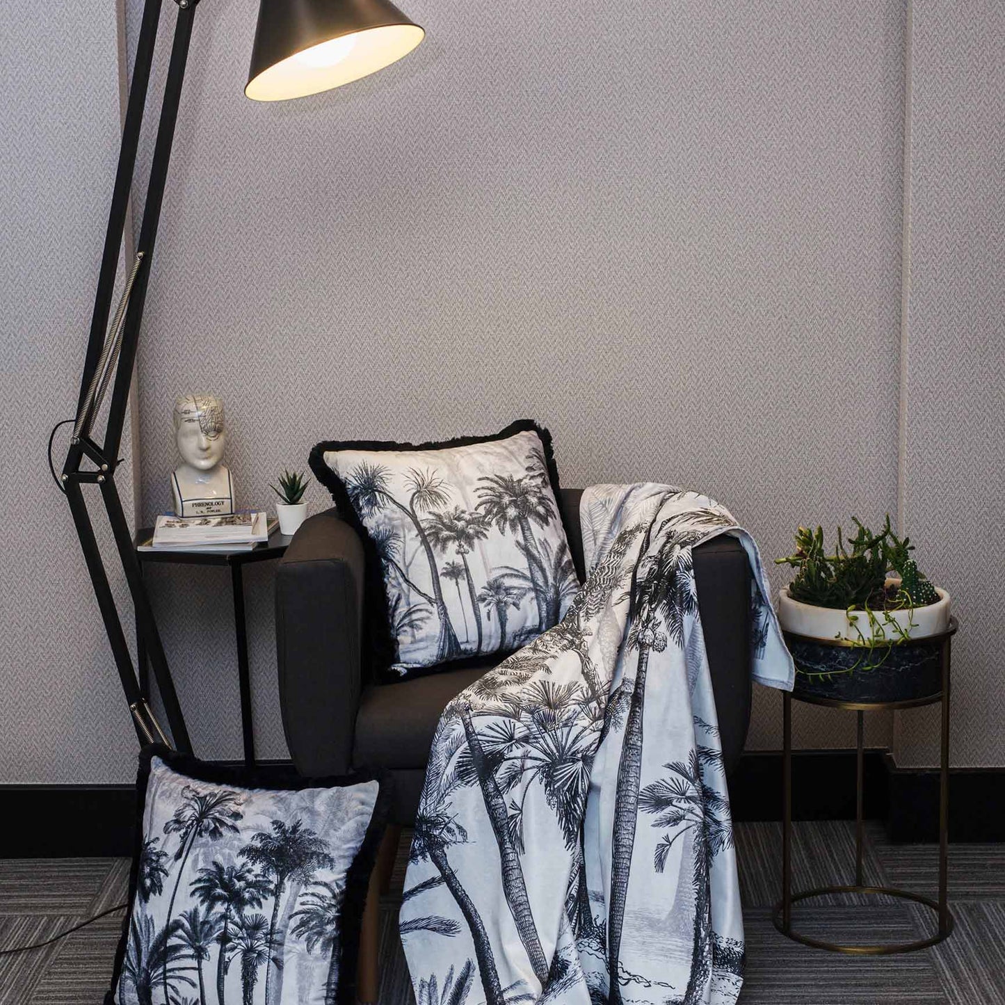 Decorative velvet pillow with palm print EY101